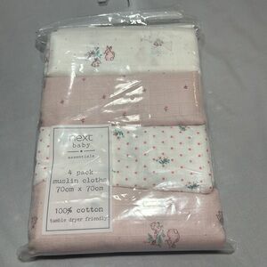 Next - NWT - 4 pack of muslin cotton baby blankets